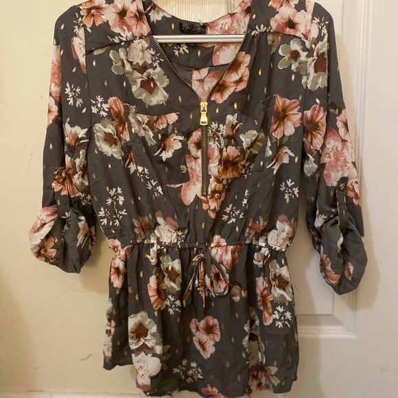 Floral zip up top - Picture 1 of 1